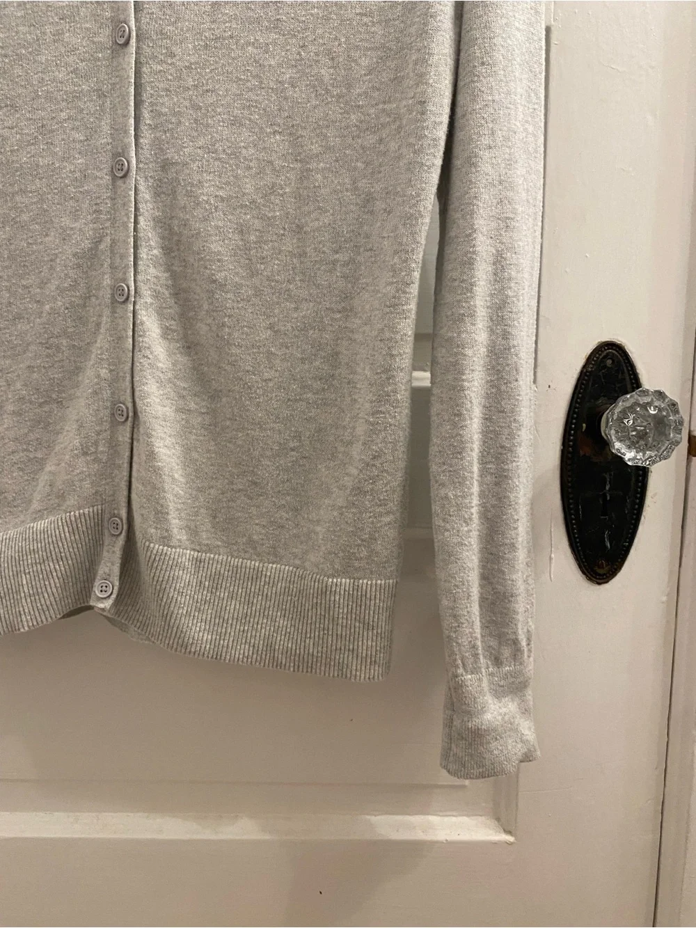 GAP Women's Light Gray Button-Front Cardigan Sweater. 100% cotton😍